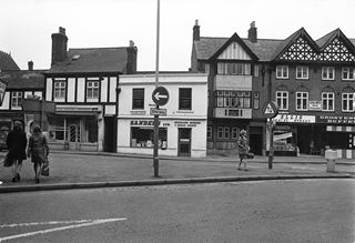 Holywell Cross, 1975