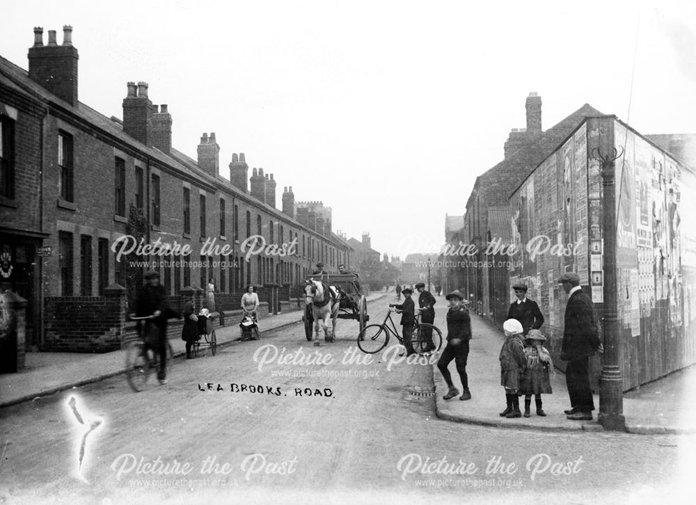 Street scene with a horse and cart, children and adults, Leabrookes Road, Somercotes, 1900s