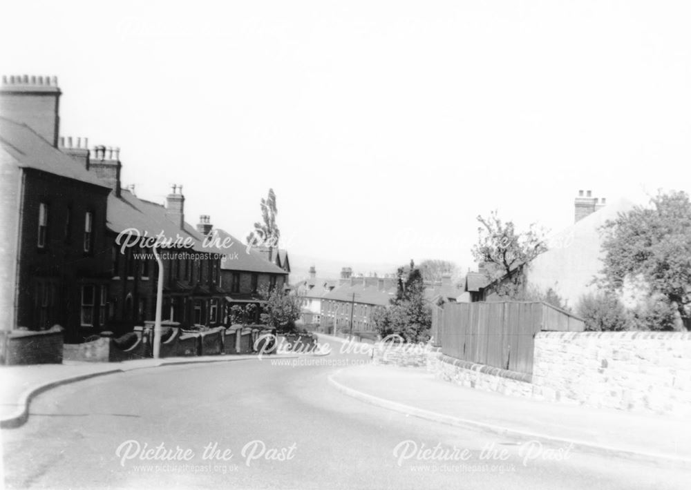 Cromford Road, with Jockey Row in the distance