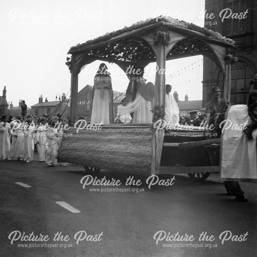 Ripley Carnival, Market Place - High Street, Ripley, 1936