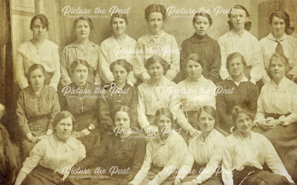 Bible Class, St Swithin's, Holbrook Road, Belper, c 1915