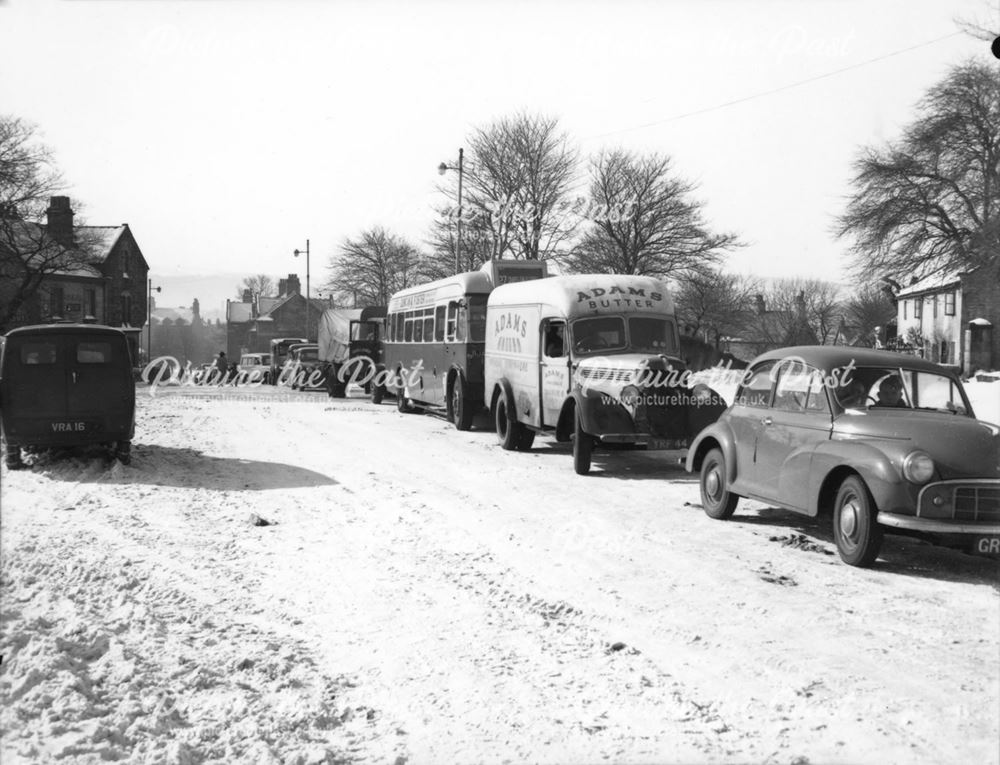 Traffic in snow, Fairfield Road