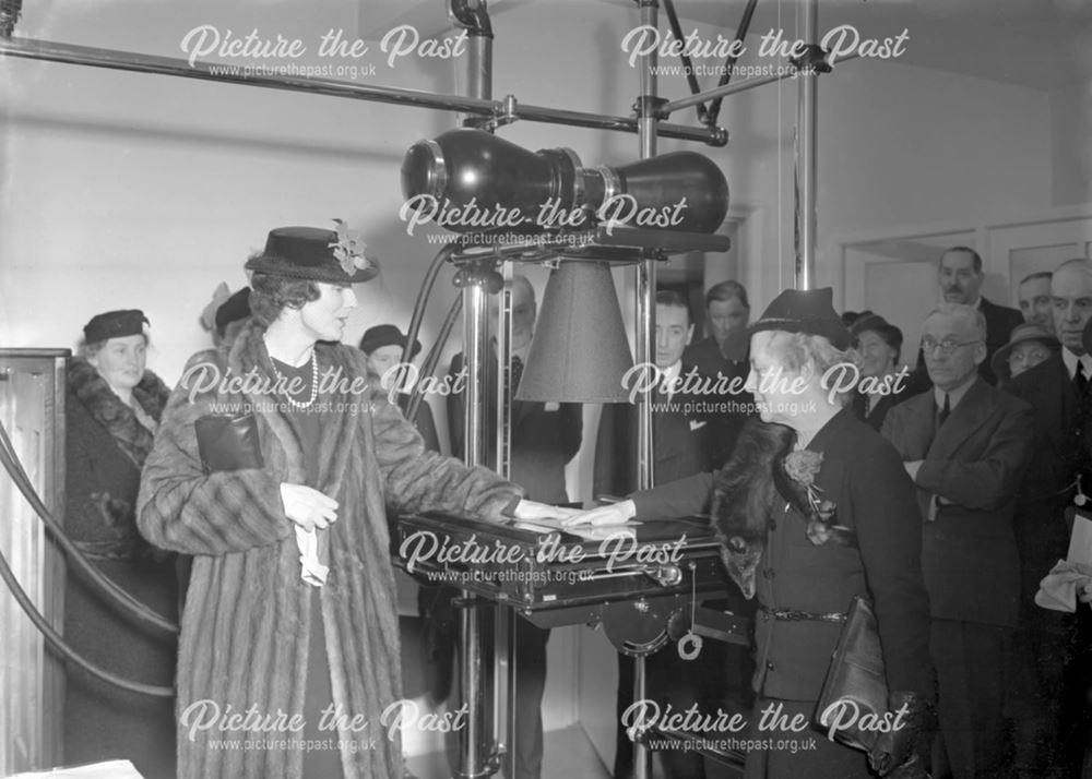 Opening of new x-ray machine, Devonshire Royal Hospital, Buxton, 1931-33