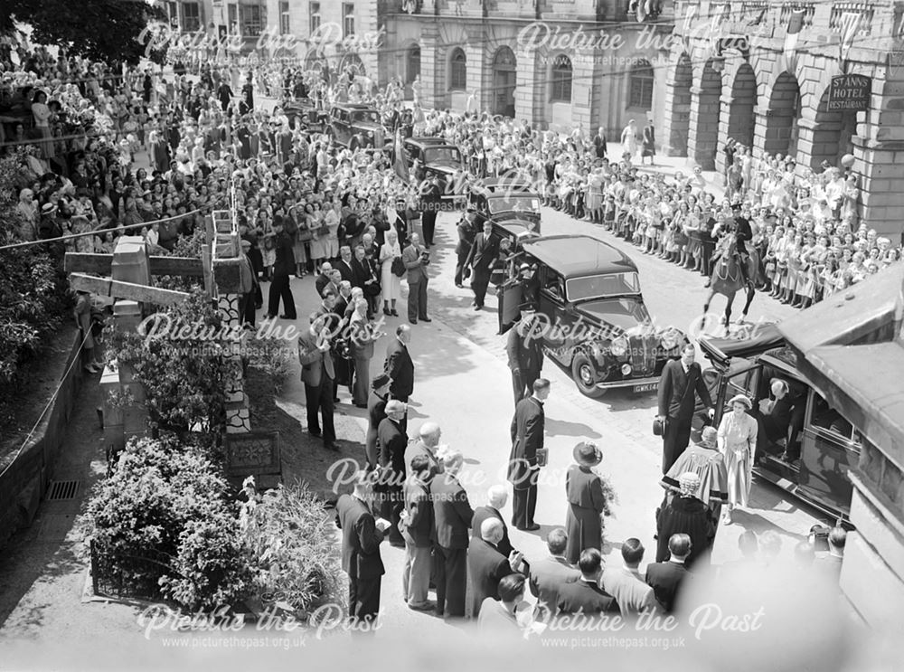 Well dressing festival - Royal visit