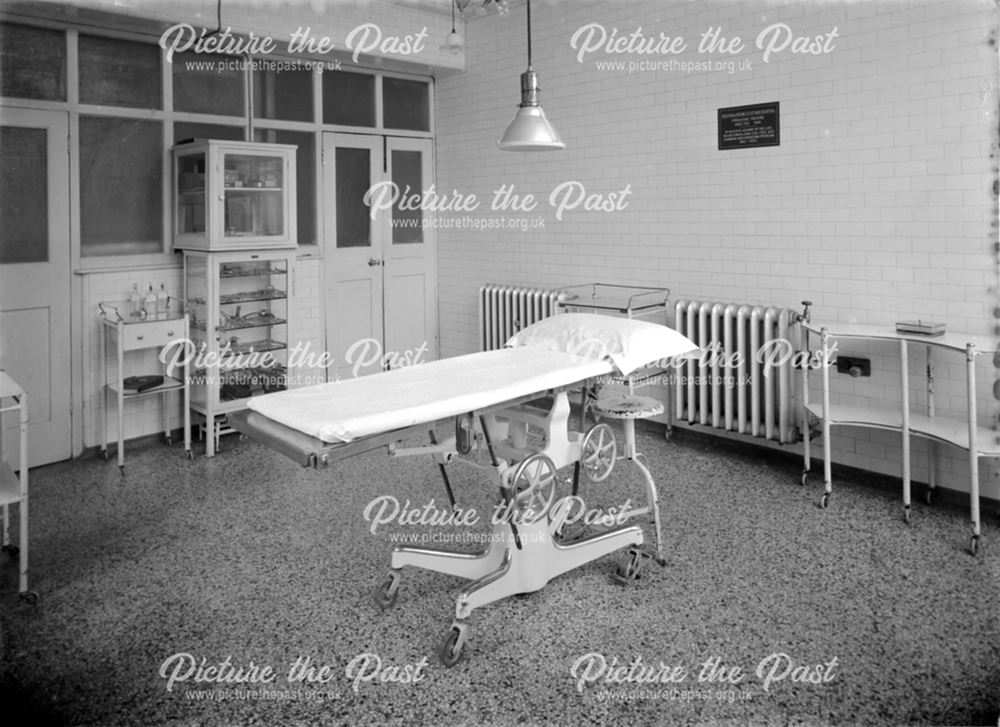 Operating table - Buxton and District Cottage Hospital