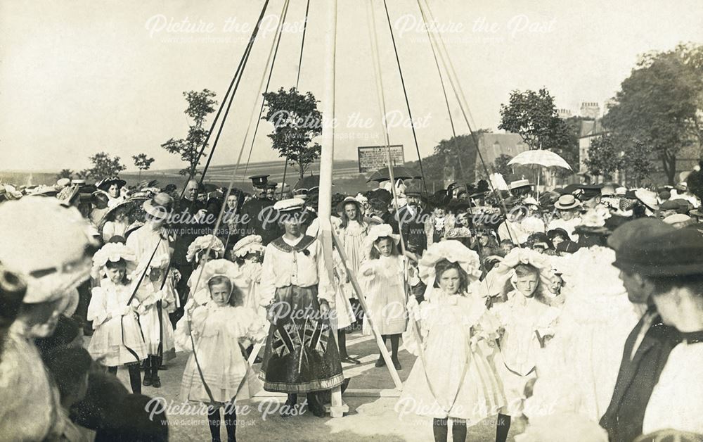 Maypole dancers at Fairfield Carnival, Fairfield, c 1909