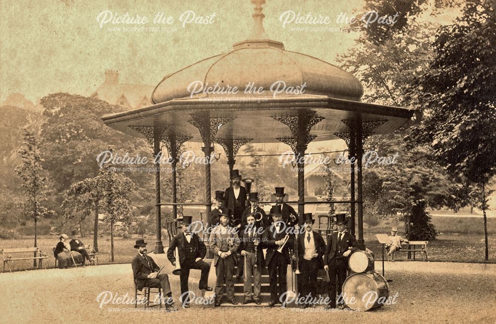 The bandstand with players