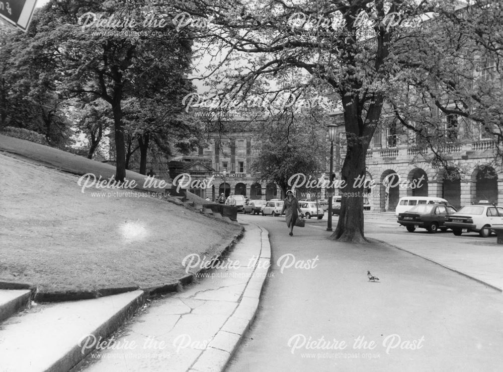 Looking towards the Crescent and Pump Room