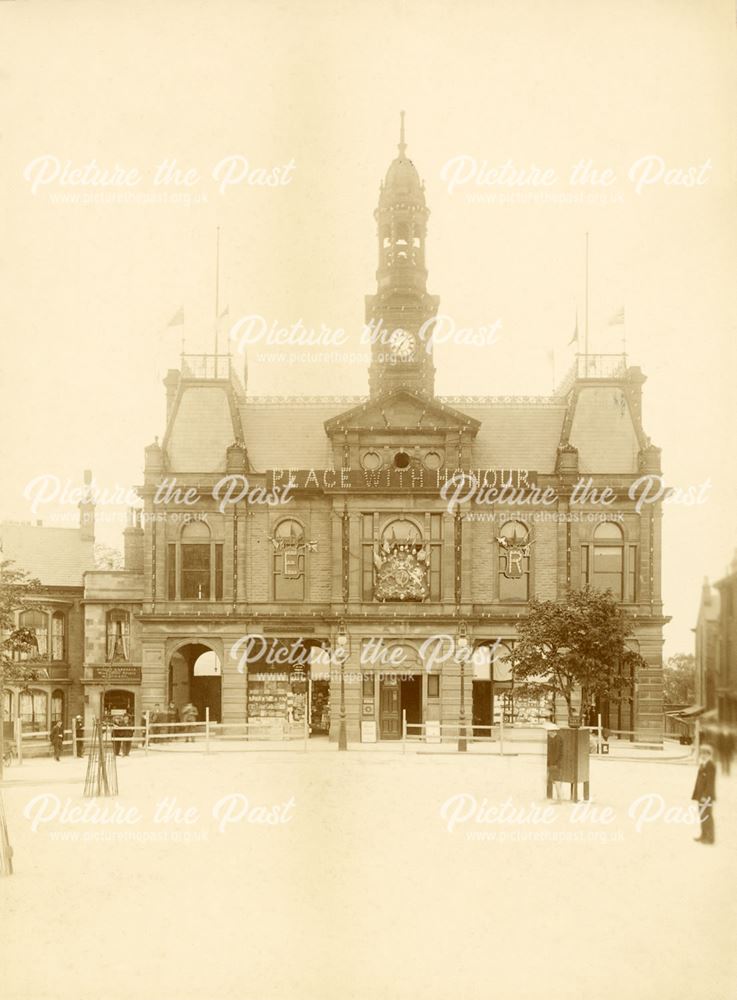 Buxton Town Hall at the end of the Boer War