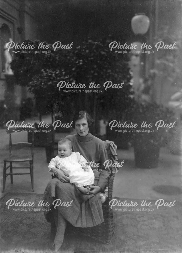 Lady Hartington and her son Andrew Cavendish, 1921