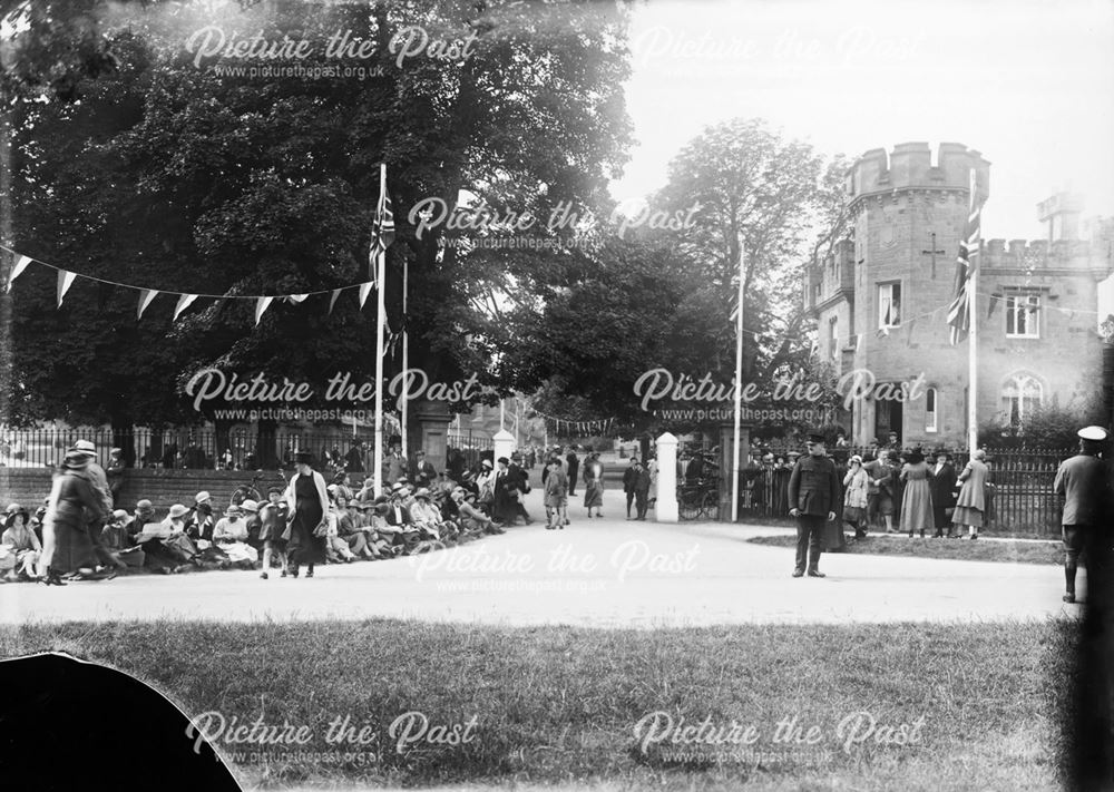 Crowd at Edensor on the occasion of the wedding of Lady Rachel Cavendish to Hon John Stuart at Edens