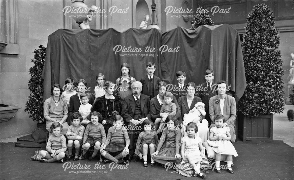 9th Duke and Duchess of Devonshire with his grandchildren, 1930