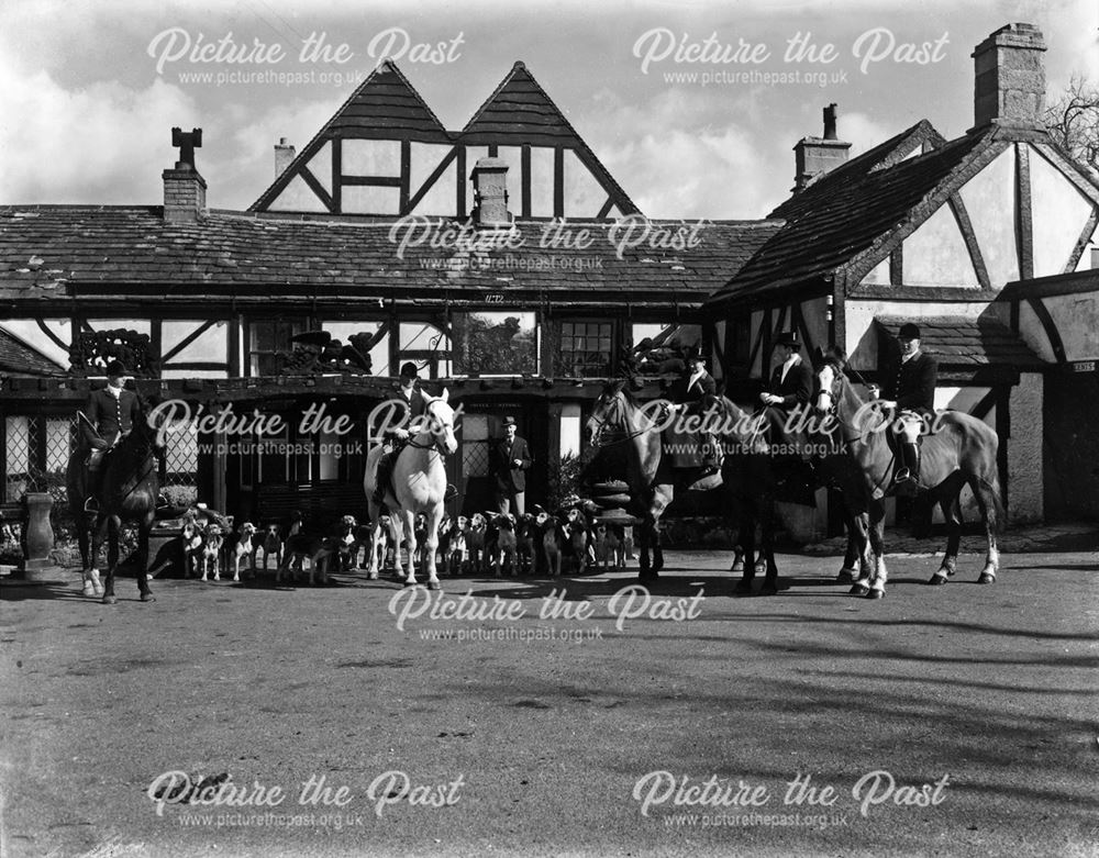 Meeting of High Peak Hunt, Bull i' th' Thorn Inn, Hurdlow, Buxton