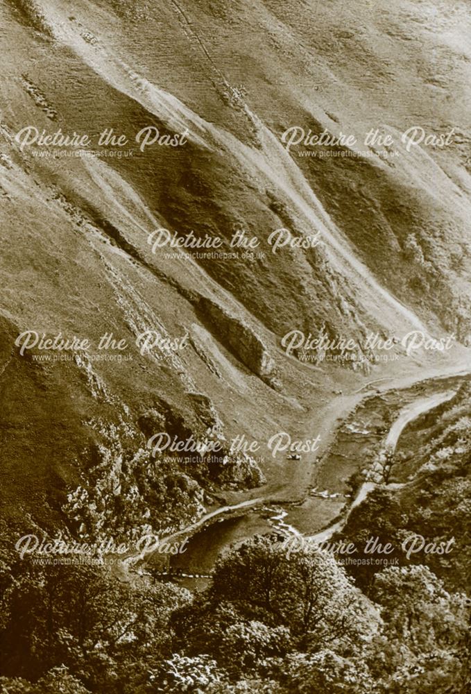 Stepping stones, Thorpe Cloud, Dovedale, Derbyshire