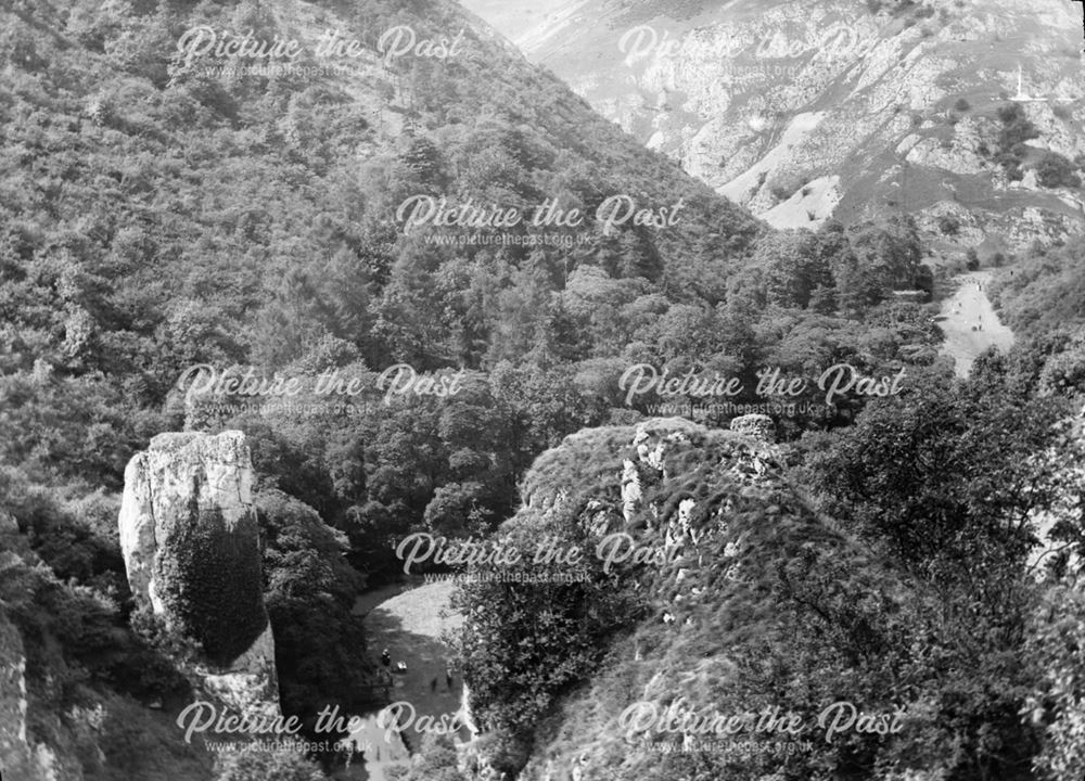 Hurts Wood and Ilam Rock, Dovedale