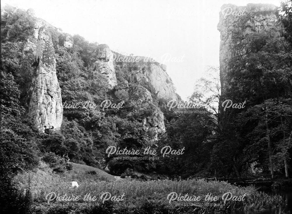 Pickering Tor and Ilam Rock, Dovedale