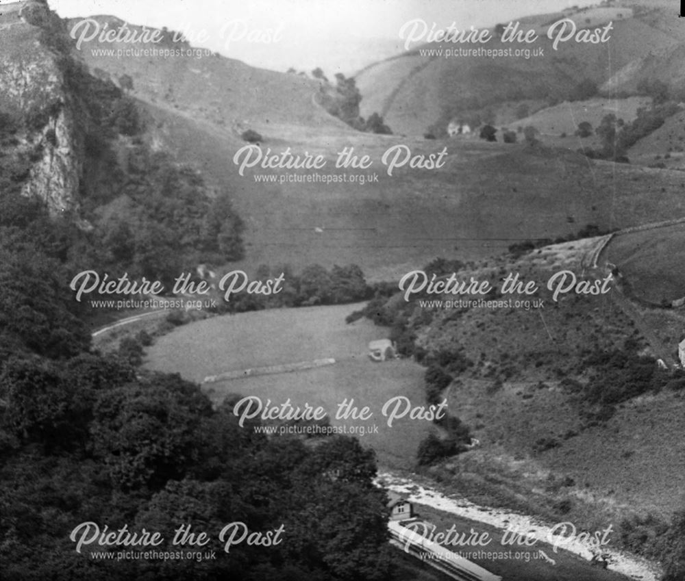 Manifold Valley from Thor's Cave