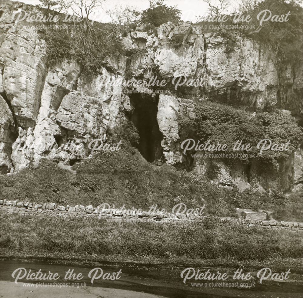 Pin Hole Cave - Creswell Crags