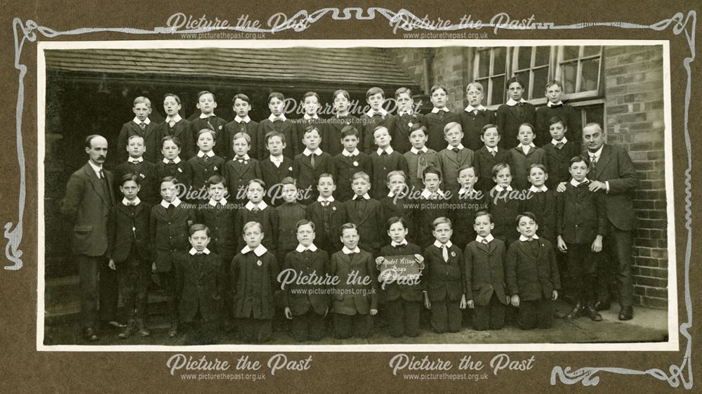 Shirebrook Model Village School, Boys Class Standard 6-7, 1915