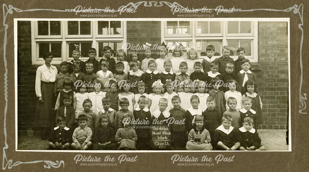 Shirebrook Model Village School, Infants Class 1a, 1920