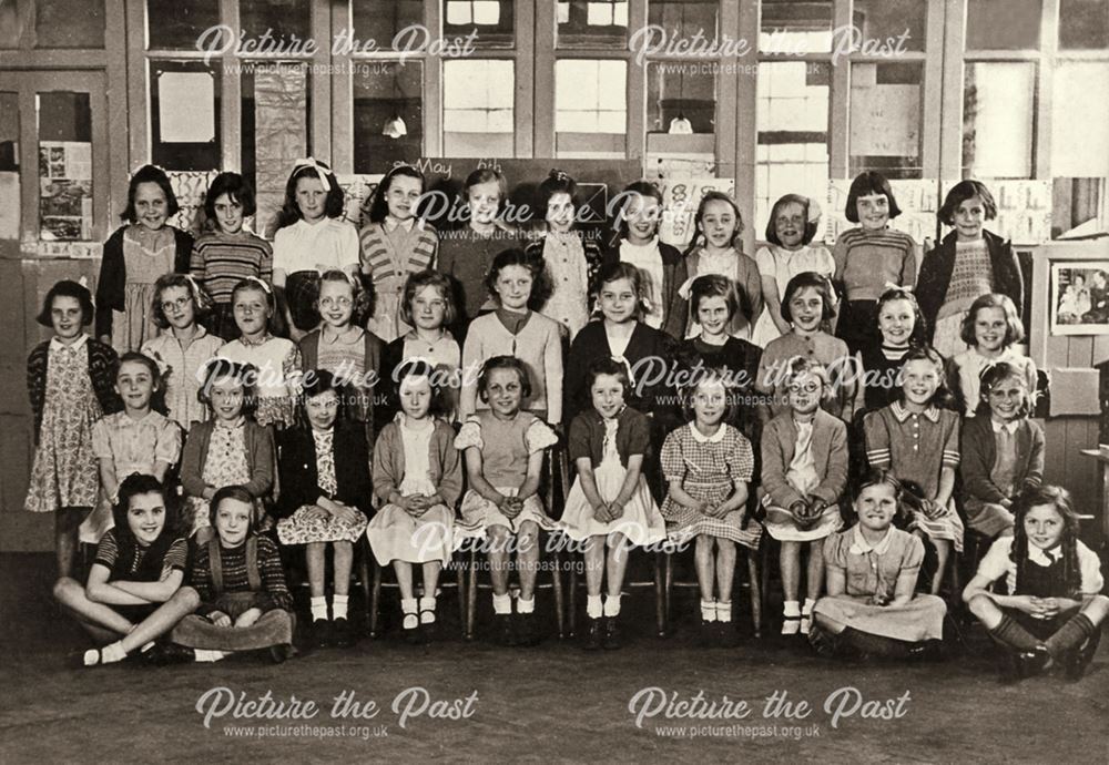 Shirebrook Carter Lane School, Junior Girls Class