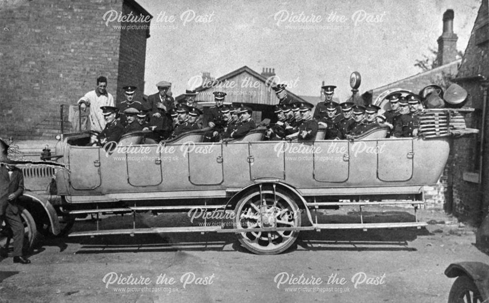 Whitwell Band - transporting the band in a charabanc