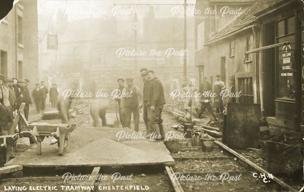 Laying the Electric Tramway, Cavendish Street 1904