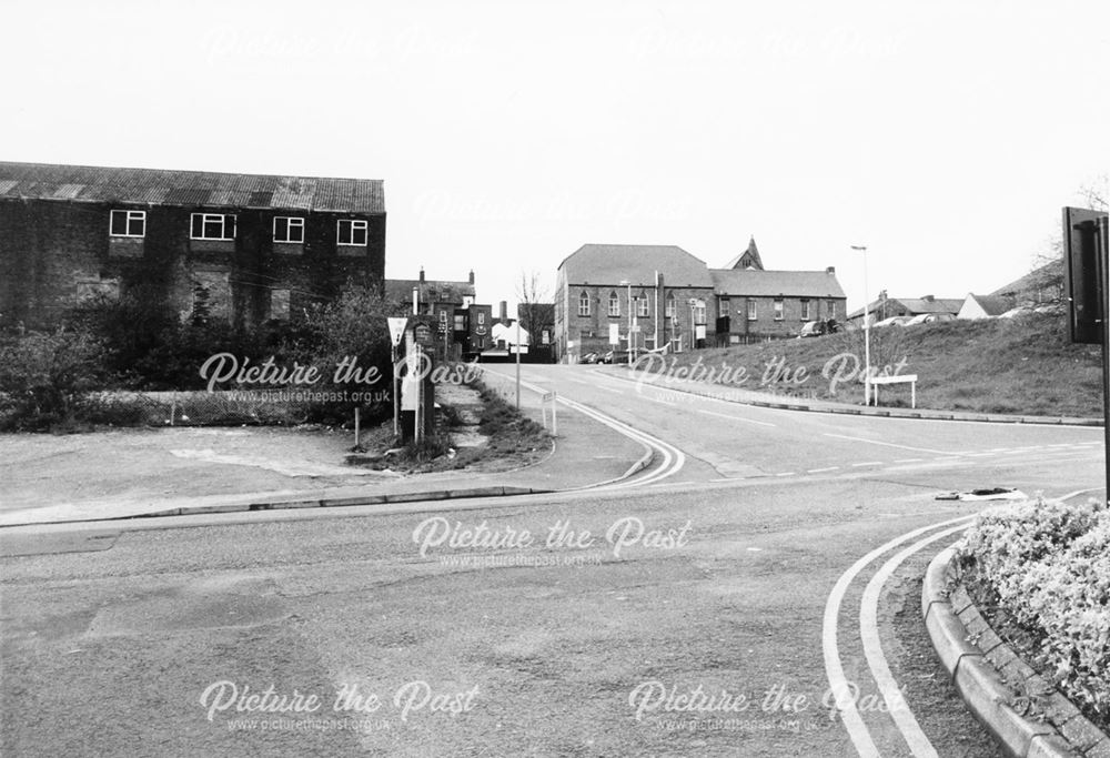 Durrant Road, Chesterfield, 2001