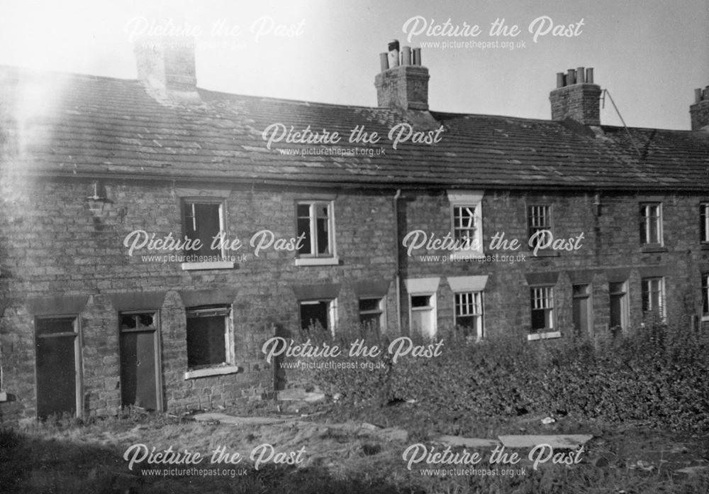 Pottery Houses, Bonds Row, Barker Lane, Brampton, Chesterfield, 1970