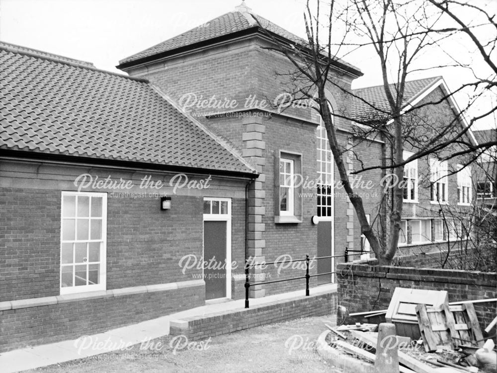 Revenues Hall, New Square, Chesterfield, 1989