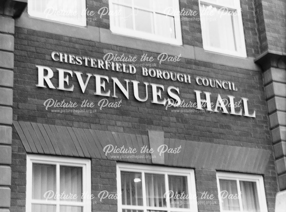 Revenues Hall, New Square, Chesterfield, 1989