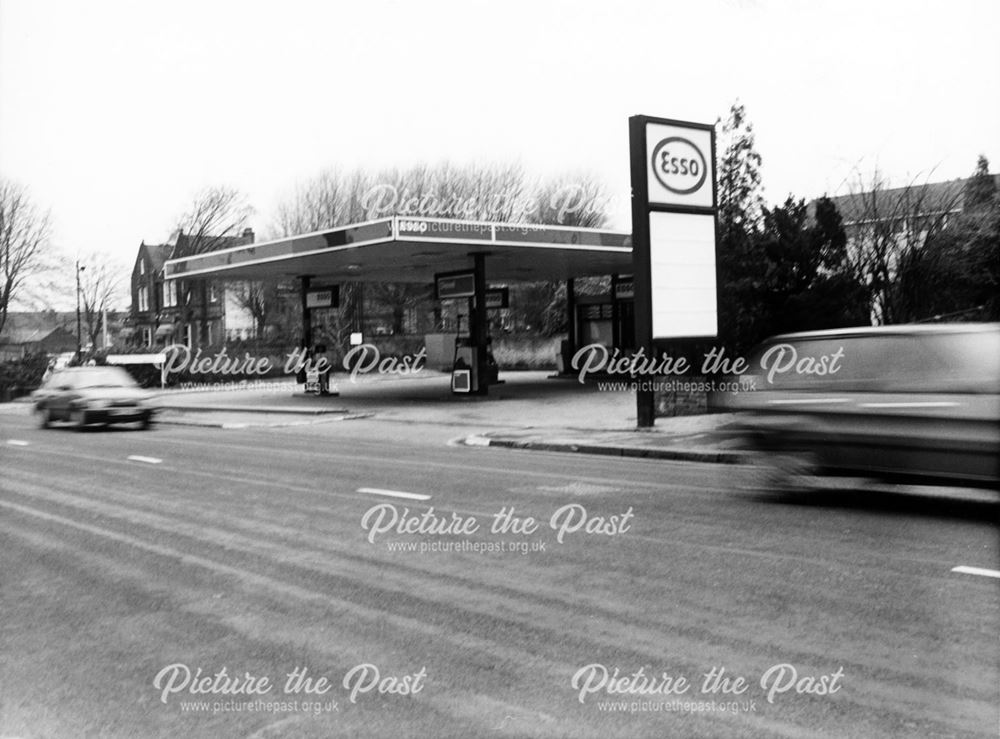 ESSO Garage, Chatsworth Road, Brampton, Chesterfield, 1989