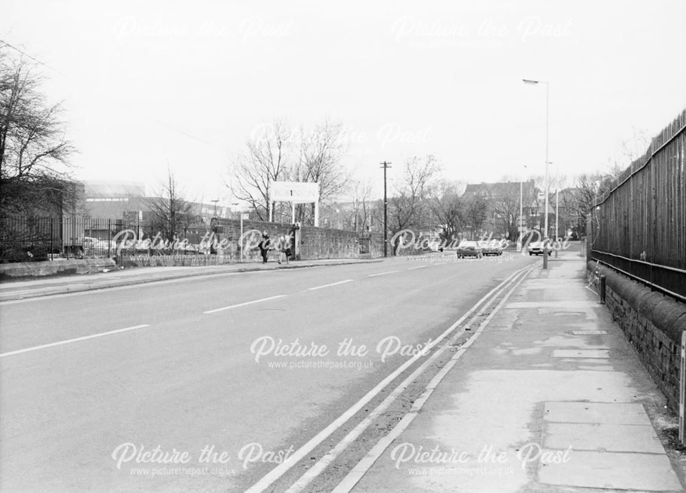 Boythorpe Road Looking North to West Bars Roundabout, Chesterfield, 1989