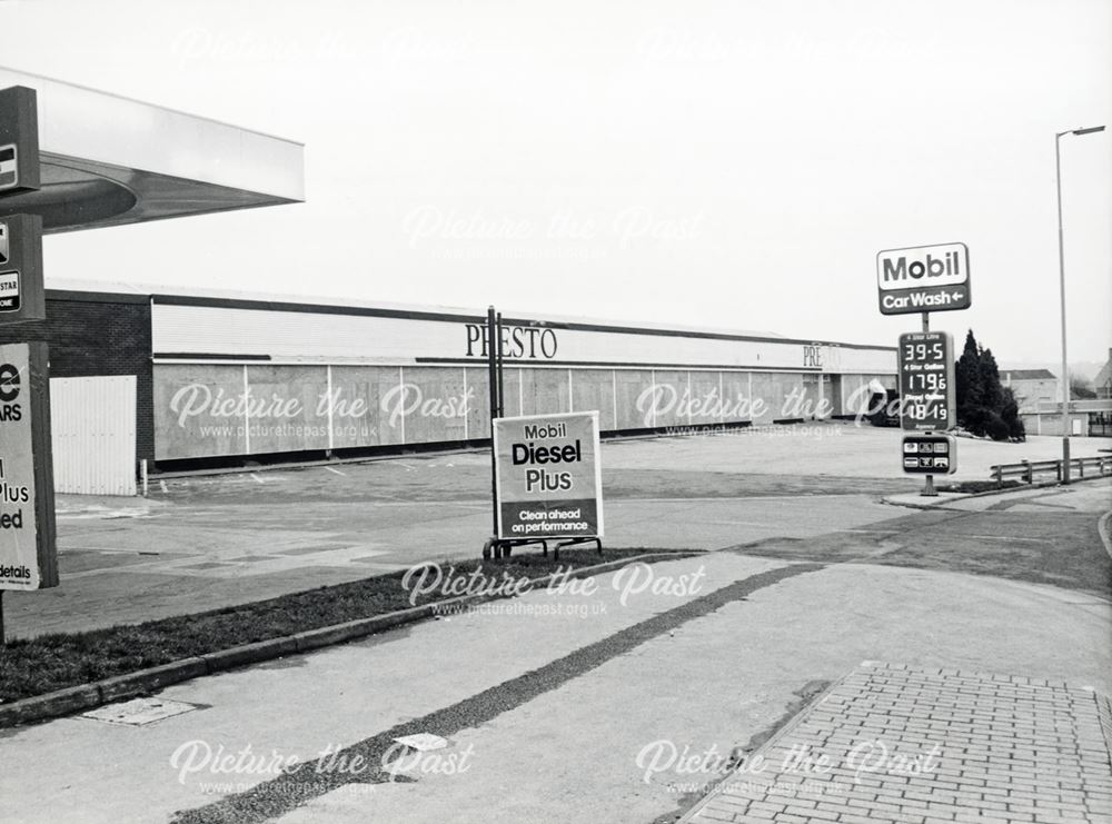 Presto Supermarket - Petrol Station, Sheffield Road, Whittington Moor, Chesterfield, 1989