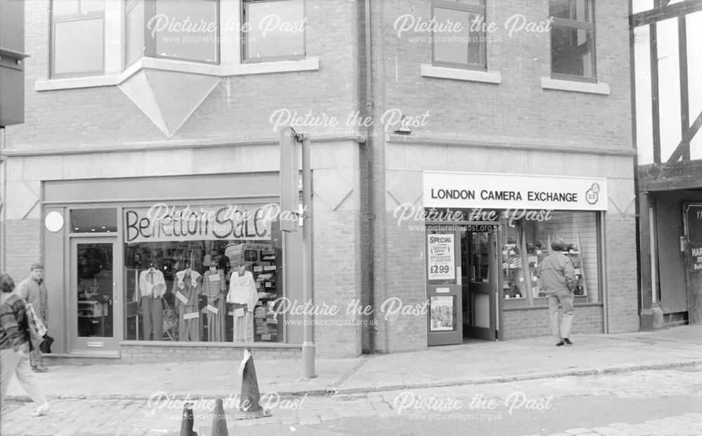 Corner of South Street / Low Pavement, Chesterfield, 1991