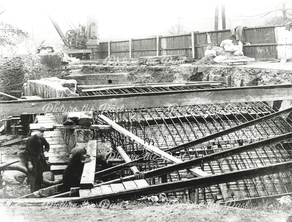 Rebuilding the Skull and Crossbones Bridge, Chesterfield, c 1935