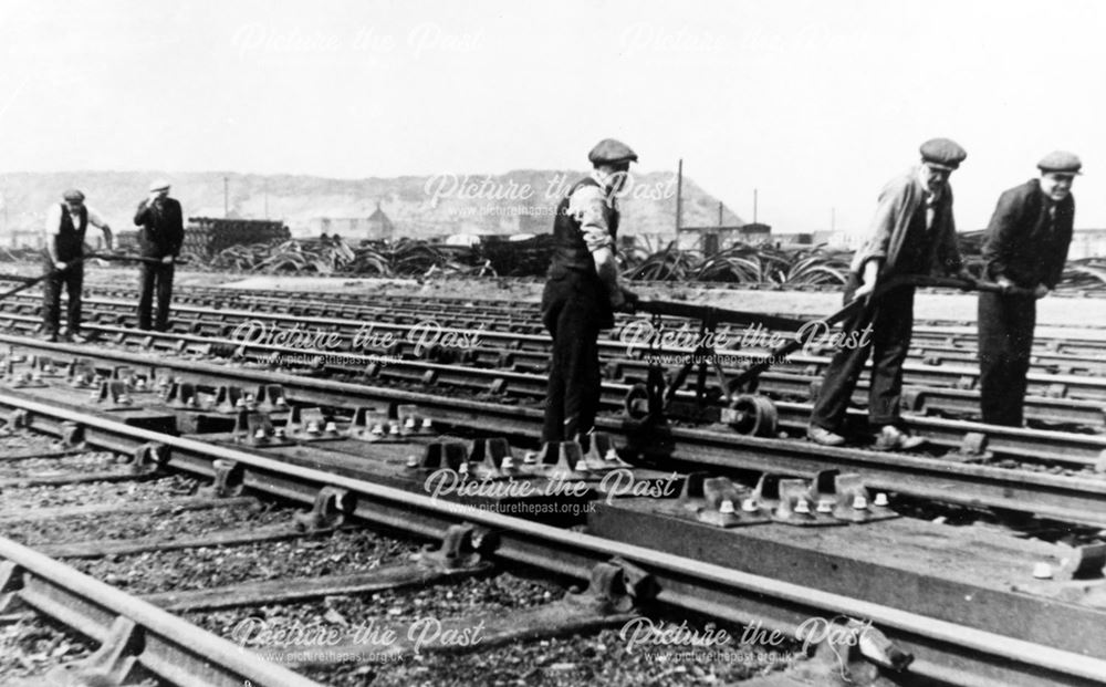Relaying the railway track at Barrow Hill