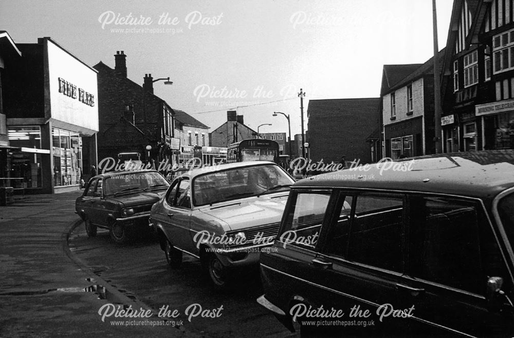 Traffic congestion, High Street, Staveley, 1976