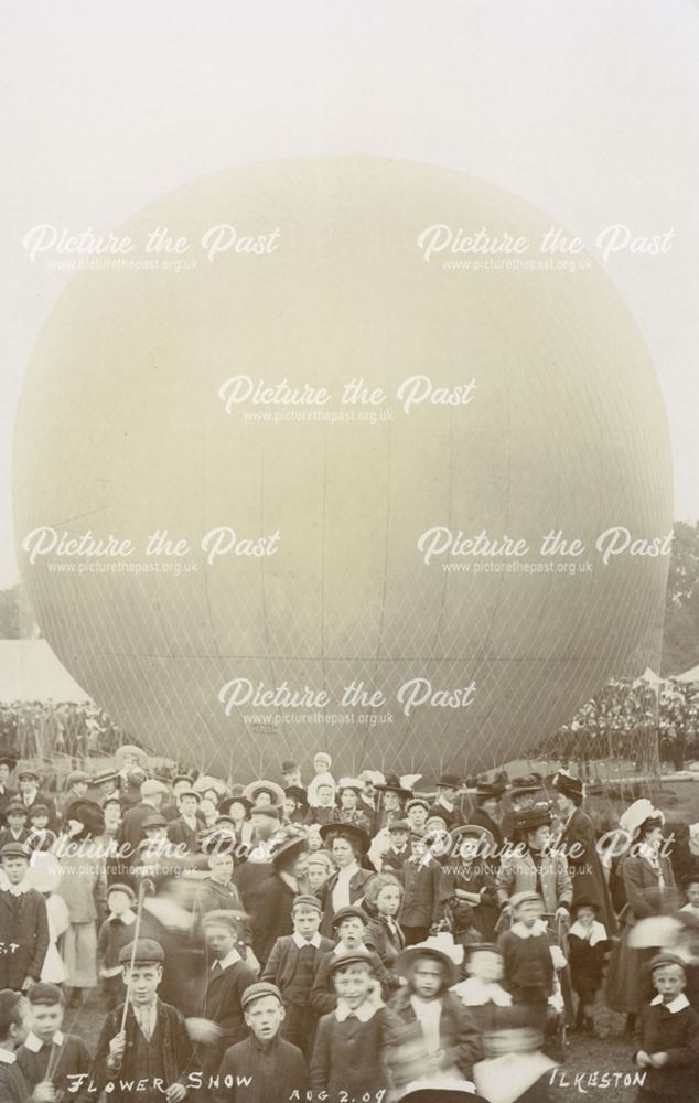 Hot Air Balloon at Ilkeston Flower Show, Pimlico Recreation Ground, Ilkeston, 1909