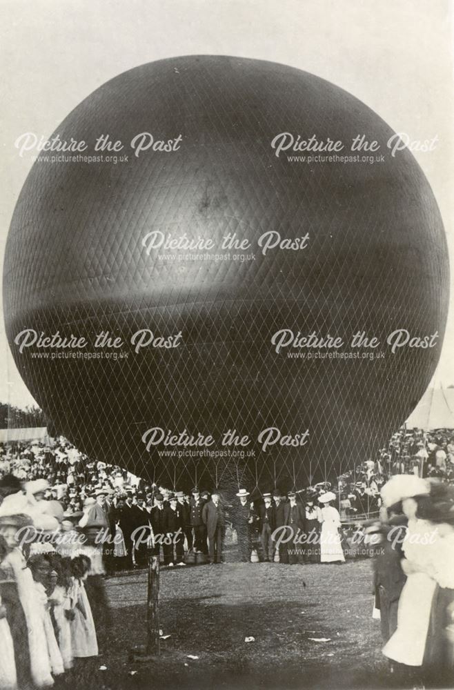 Hot Air Balloon at Ilkeston Flower Show, Pimlico Recreation Ground, Ilkeston, 1900s