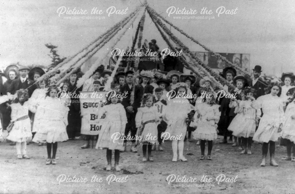 Whit Monday Sunday School Walk, Ripley, c 1918