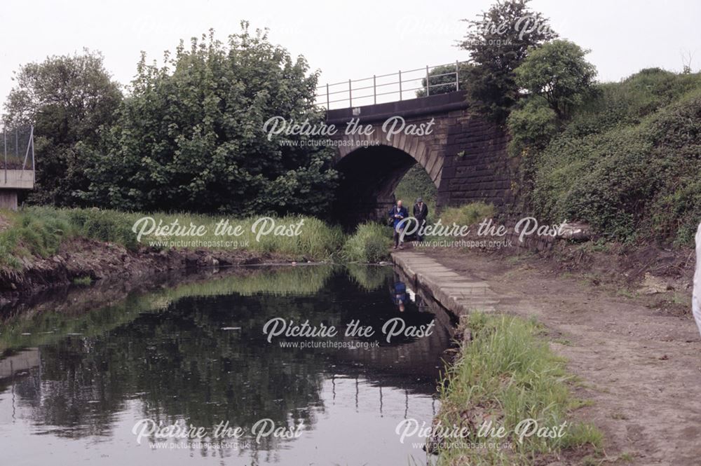 Chesterfield Canal and railway bridge, Tapton, Chesterfield, 1991