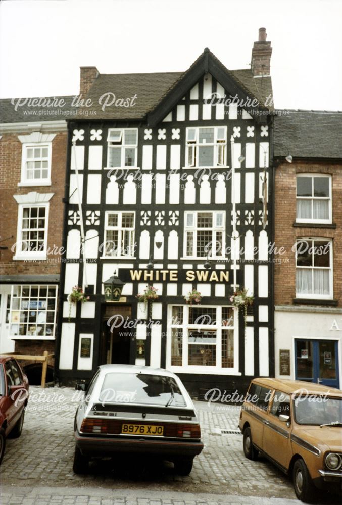 The White Swan Pub, Market Place, Ashbourne