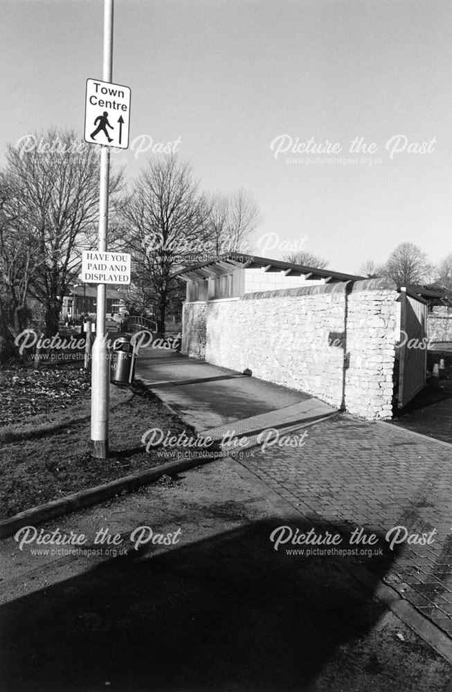 Footpath from town centre to the Agricultural Business Centre