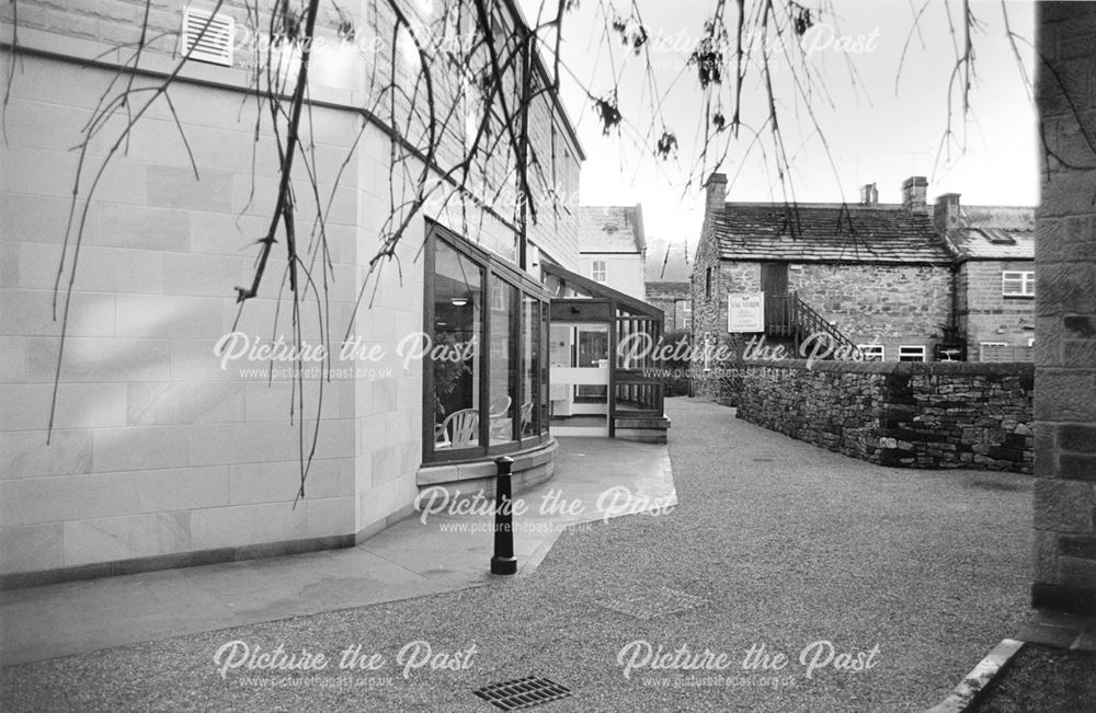 Orme Court - Bakewell swimming pool