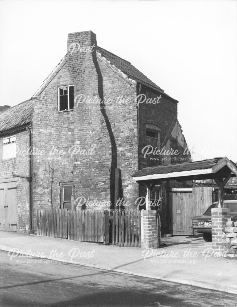 Derelict 'Soughclose' Cottages, Ilkeston