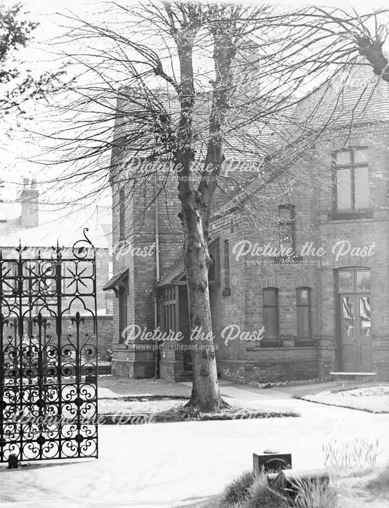 Old Lodge House, Long Eaton