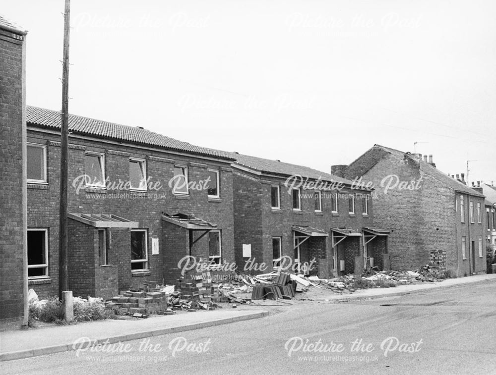 Awsworth Road, Ilkeston, 1980