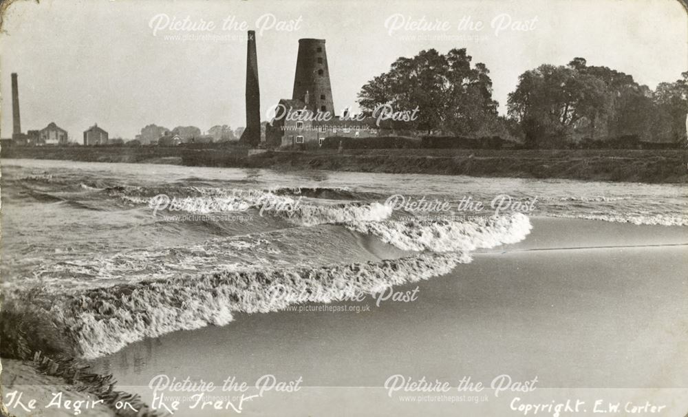 Aegir on the River Trent, Beckingham, c 1910s