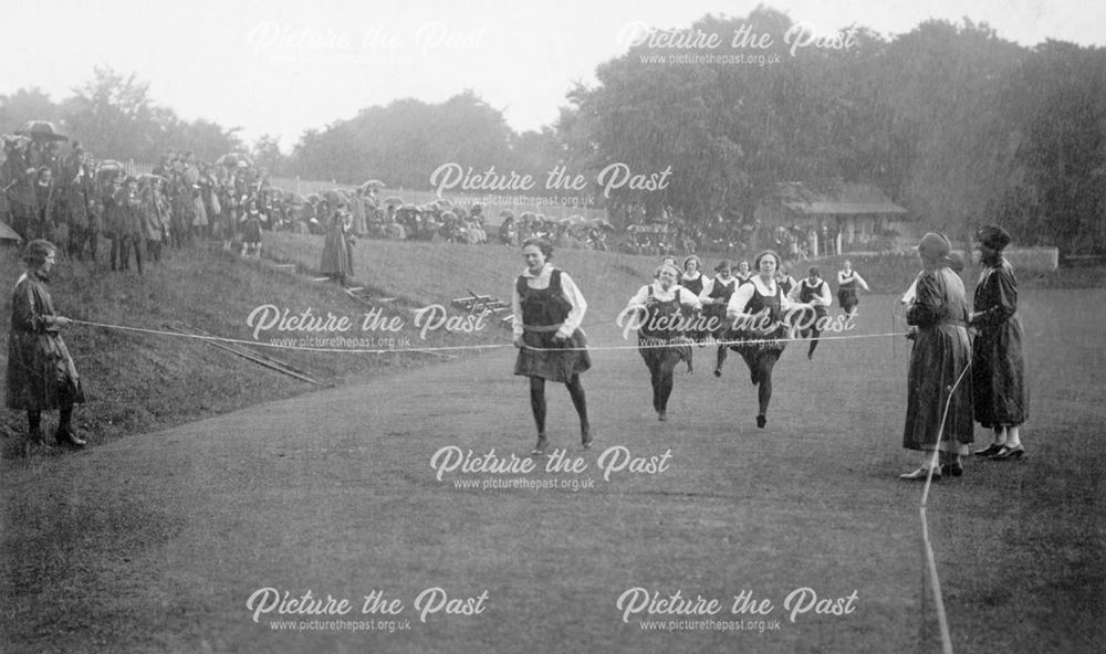 Sports Day, Cavendish High School for Girls, Buxton, c 1923